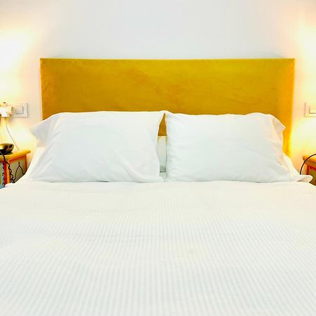 Apartamento Puerta Carmona Sevilla Bagian luar foto