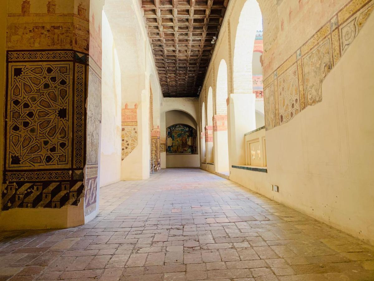 Apartamento Puerta Carmona Sevilla Bagian luar foto