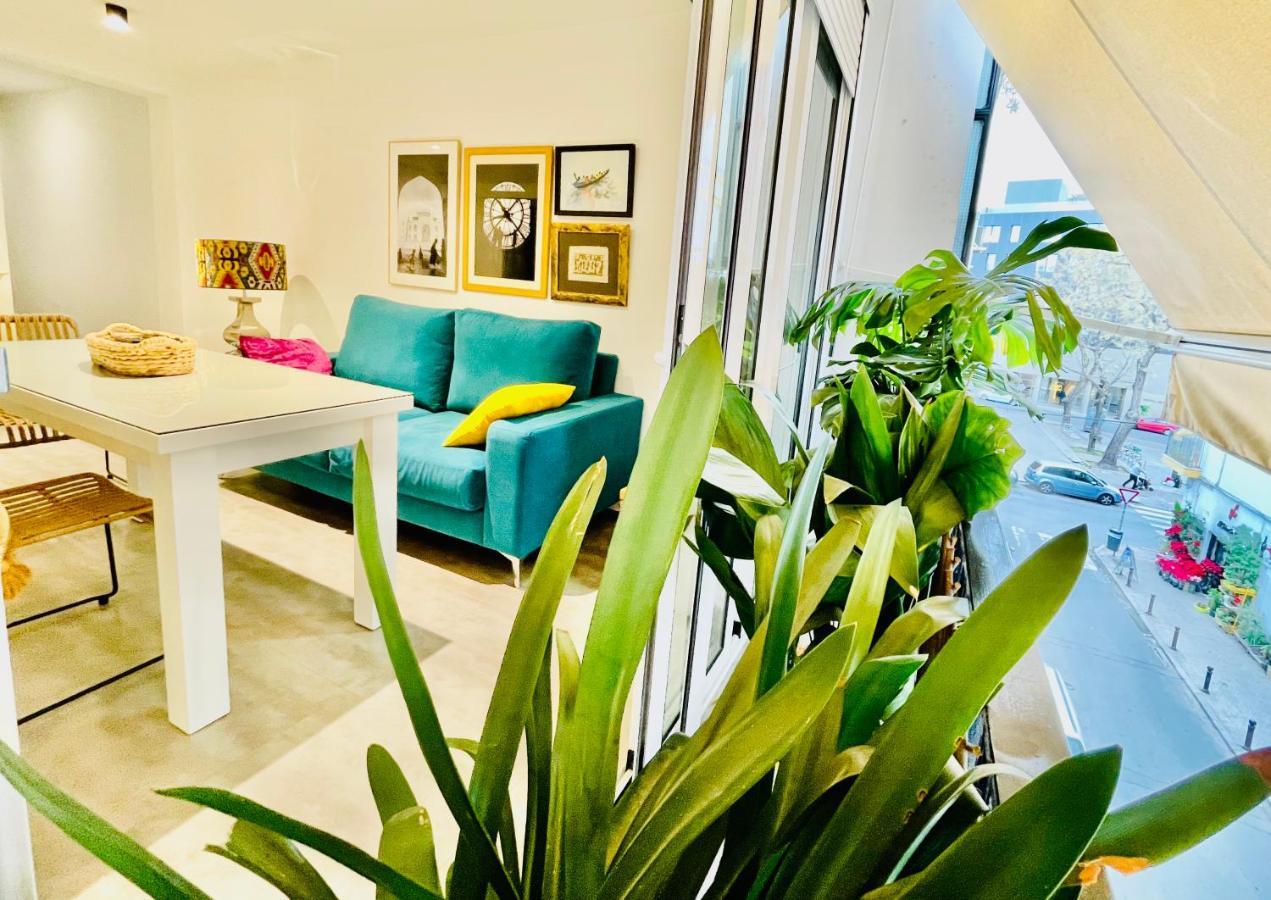 Apartamento Puerta Carmona Sevilla Bagian luar foto