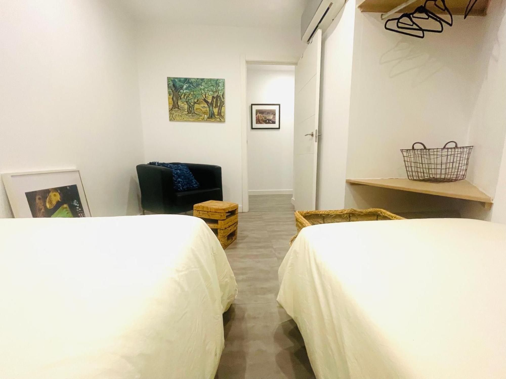 Apartamento Puerta Carmona Sevilla Bagian luar foto