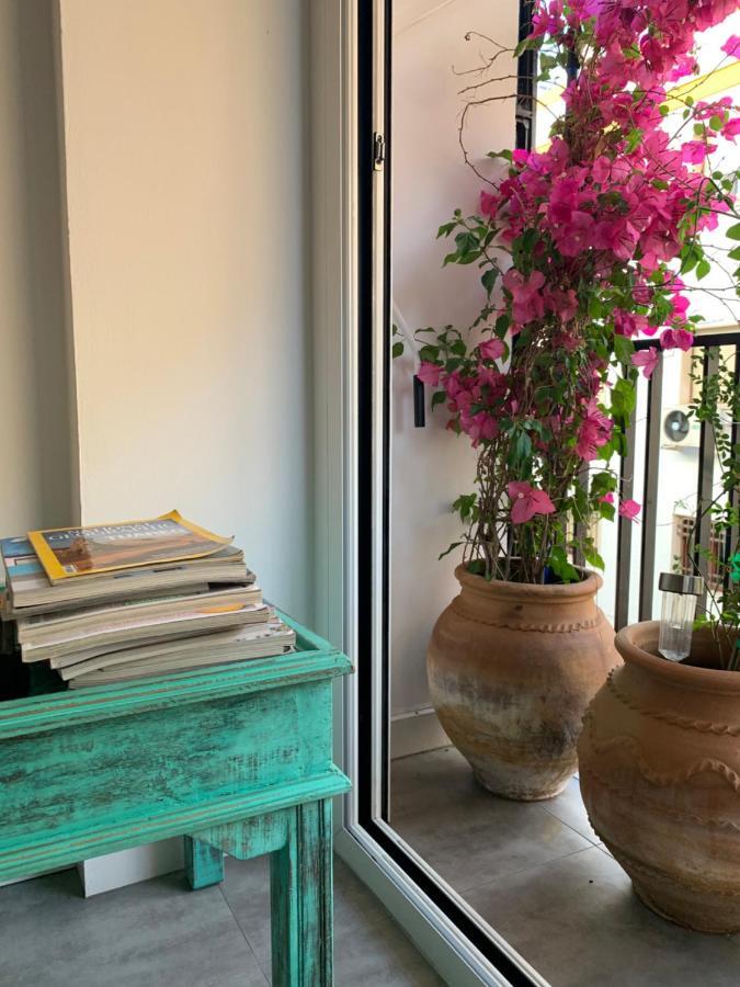 Apartamento Puerta Carmona Sevilla Bagian luar foto